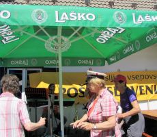 Naše vrle planinke v senčici